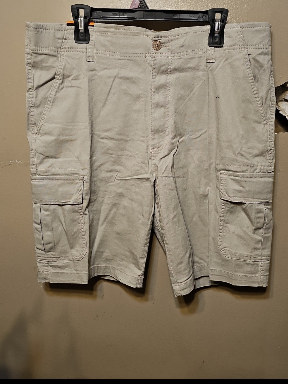 Architect Men's Cargo Shorts in Light Beige